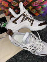 Load image into Gallery viewer, Archlight Trainers