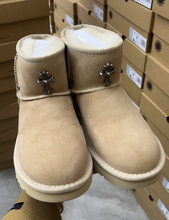 Load image into Gallery viewer, Cross Short Ugg Boots