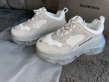 Load image into Gallery viewer, Triple Trainers - White