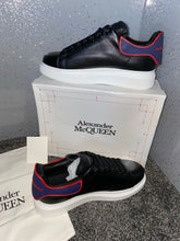 Load image into Gallery viewer, Black Elastic Queens