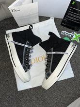 Load image into Gallery viewer, Black Hightops