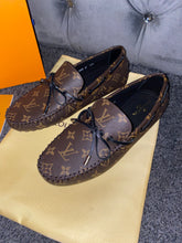 Load image into Gallery viewer, Loafers
