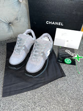 Load image into Gallery viewer, Grey C Trainers