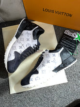 Load image into Gallery viewer, Grey Mens Trainers