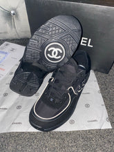 Load image into Gallery viewer, Reflective C Runners