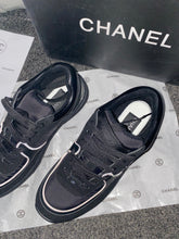 Load image into Gallery viewer, Reflective C Runners