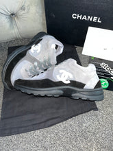 Load image into Gallery viewer, Grey C Trainers