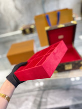 Load image into Gallery viewer, Jewellery Box