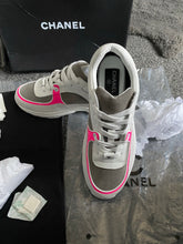 Load image into Gallery viewer, White, Pink & Grey C Runners
