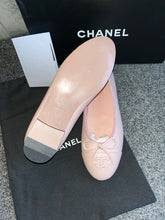 Load image into Gallery viewer, Pink C Flat Shoes