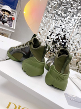 Load image into Gallery viewer, Connect Trainers