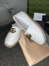 Load image into Gallery viewer, White Leather Pumps