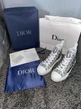 Load image into Gallery viewer, Paris High Tops