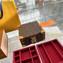 Load image into Gallery viewer, Jewellery Box