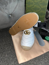 Load image into Gallery viewer, White Leather Pumps