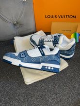 Load image into Gallery viewer, Blue & White Trainers