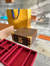 Load image into Gallery viewer, Jewellery Box