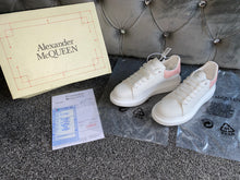 Load image into Gallery viewer, White & Pink Leather Queens