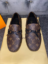 Load image into Gallery viewer, Loafers