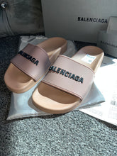 Load image into Gallery viewer, Rubber Sliders