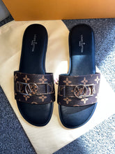 Load image into Gallery viewer, Buckle Sandals