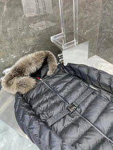 Load image into Gallery viewer, Long Mon Winter Coat