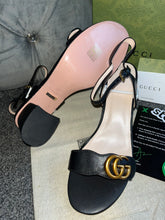 Load image into Gallery viewer, Black Small Heels