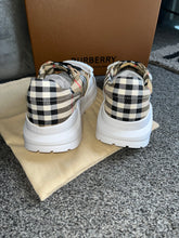 Load image into Gallery viewer, White Burb Trainers