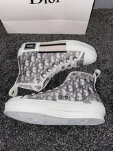 Load image into Gallery viewer, Paris High Tops