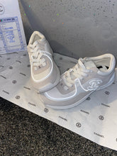 Load image into Gallery viewer, Reflective C Runners