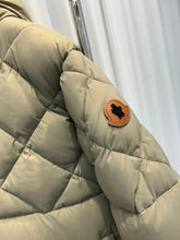Load image into Gallery viewer, Quilted Winter Coat