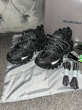 Load image into Gallery viewer, Black Track Trainers