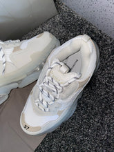 Load image into Gallery viewer, Triple Trainers - Light Tan