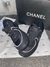 Load image into Gallery viewer, Reflective C Runners