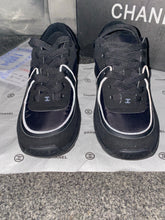 Load image into Gallery viewer, Reflective C Runners