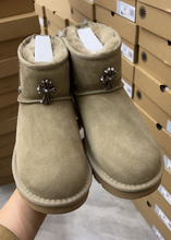 Load image into Gallery viewer, Cross Short Ugg Boots