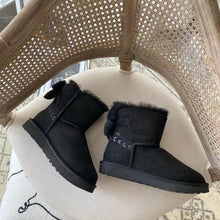 Load image into Gallery viewer, Bow Boots
