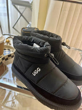 Load image into Gallery viewer, Snow Boots
