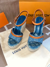 Load image into Gallery viewer, Jean Wedges
