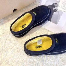 Load image into Gallery viewer, Closed Slippers
