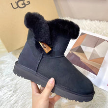 Load image into Gallery viewer, Plain Boots
