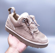 Load image into Gallery viewer, Ugg Short Trainer
