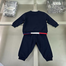 Load image into Gallery viewer, Kids M Tracksuit
