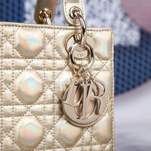 Load image into Gallery viewer, Lady Bag Gold
