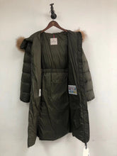 Load image into Gallery viewer, Long Fur Hooded Coat
