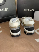 Load image into Gallery viewer, Gold C Runner Trainers
