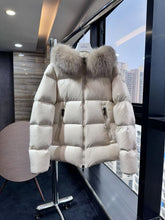 Load image into Gallery viewer, Thick Fur Hood Coat
