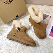 Load image into Gallery viewer, Plain Boots
