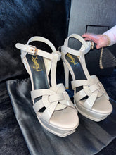 Load image into Gallery viewer, Cream St Heels
