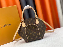 Load image into Gallery viewer, Louie Oval Bag
